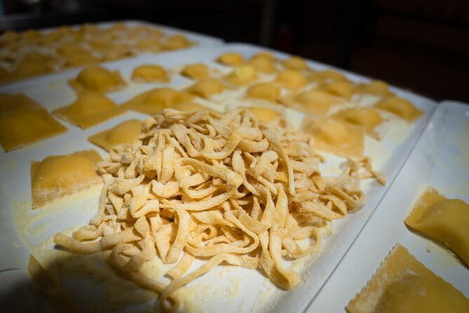 3 Hour Florence Pasta Making & Unlimited wine - Starting at Florence Food Studio on Via D’Ardiglione