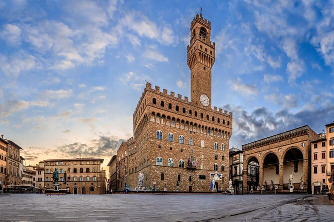3 hours: Private walking tour of Florence and Accademia Gallery guided visit - Piazza della Signoria and Florence’s public life