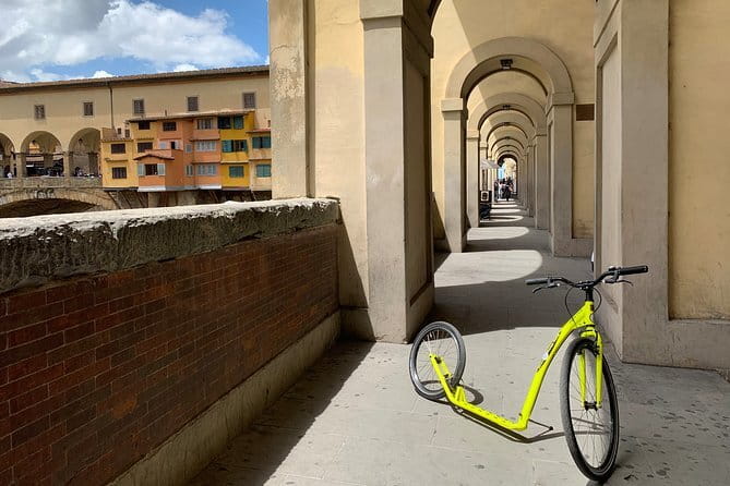 90 min Footbike tour in Florence - Piazza della Signoria is the tour’s richest art stop