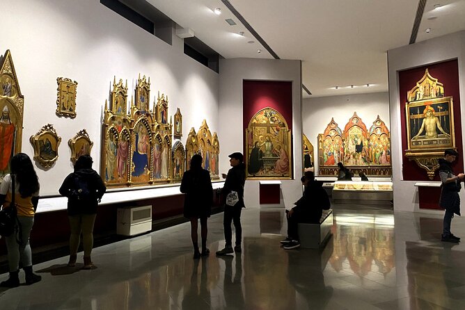 Accademia Gallery Priority Entry Ticket with eBook - Getting inside and understanding the queue