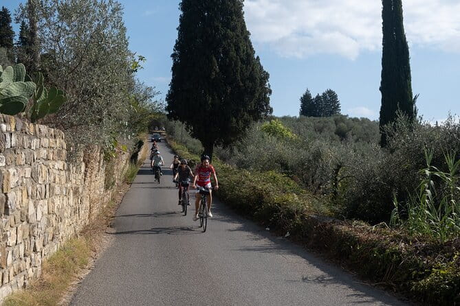 Active Full Day Tuscan Bike Tour With Wine Tasting and Lunch - A serious bike ride with a very good lunch at the end