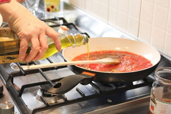 Authentic Tuscan Pasta Class in Florence with Local Chef Cinzia - Starting with a Tuscan appetizer