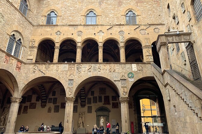 BARGELLO Private Tour in Florence - Medieval walls and a museum with character