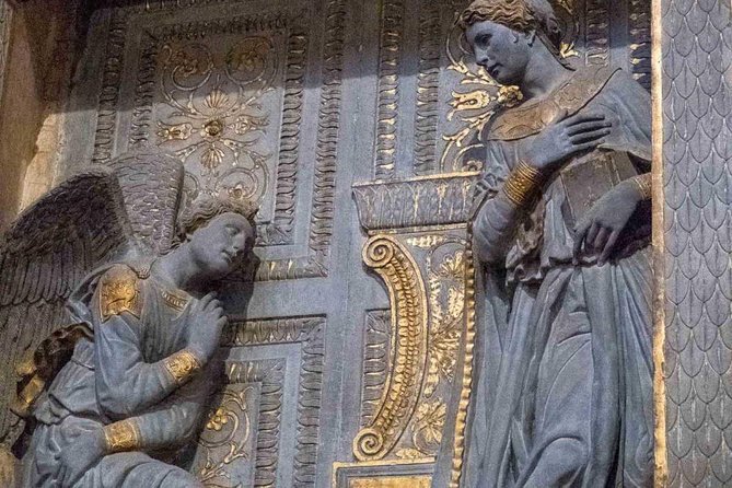 Basilica Santa Croce: Walking Among the Masters of Florence - Famous tombs and the people behind them