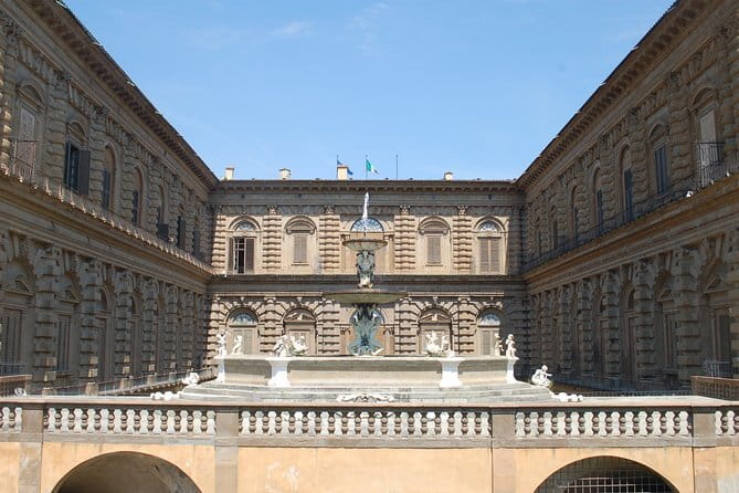 Best of Florence: Small Group Tour Skip-the-Line David & Accademia with Duomo - Important limits on Duomo entry