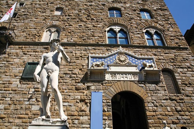 Best of Florence: small group walking tour - Piazza della Repubblica and the city’s long timeline