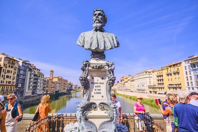Best of Florence walking tour & Accademia Gallery- monolingual small group tour - Piazza della Repubblica and the city’s modern face