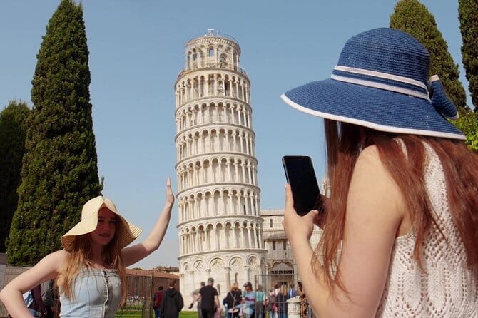 Best of Pisa, Lucca, Volterra: Small Group Tour from Florence - Lucca: walls, towers, and a sweet finish