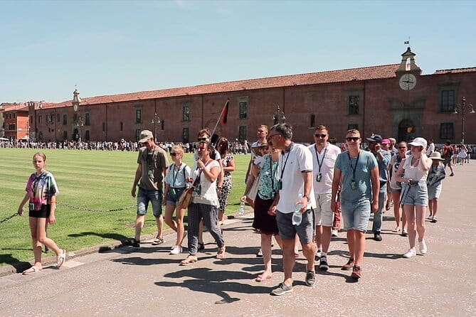 Best of Pisa, Lucca, Volterra: Small Group Tour from Florence - Pisa: famous, crowded, and worth seeing