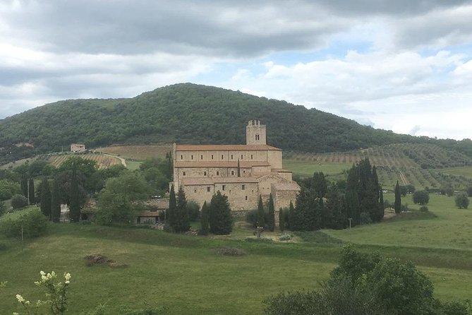 Brunello E-Bike Tour - Passing Castelnuovo dell’Abate