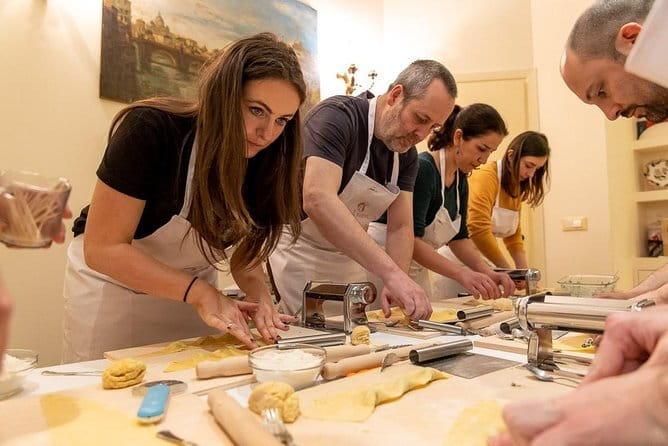 Cesarine: Cooking Class with tasting at Local's Home in Florence - A Florentine meal begins in someone’s kitchen
