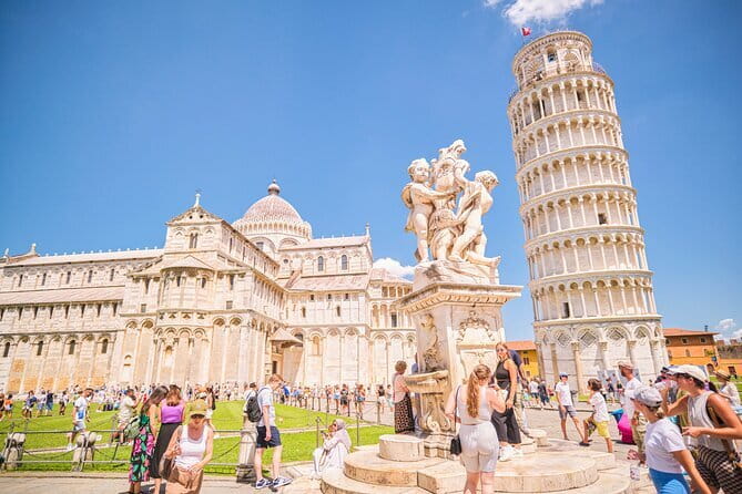 Cinque Terre and Pisa Full Day Tour from Florence - Manarola: pastel houses and steep lanes