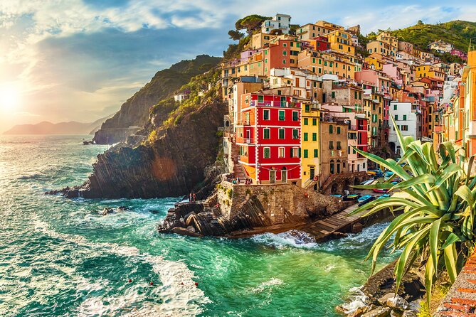 Cinque Terre and Pisa Tower Tour from Florence Semi Private - The return to Florence includes Pisa