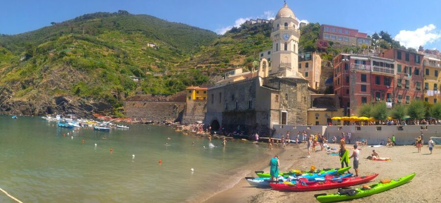 Cinque Terre Private Day Trip from Florence - Vernazza: the best place for lunch