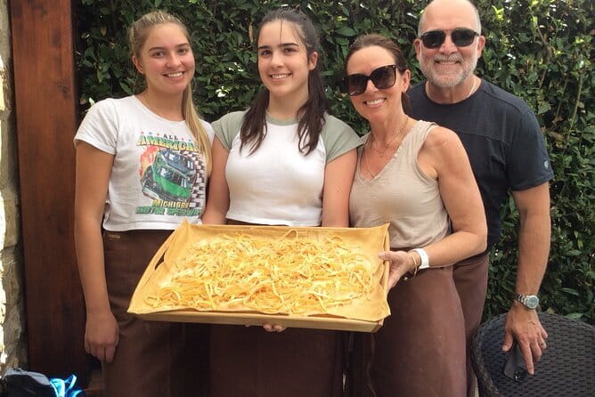 Cooking Class in a Florentine Villa with Transfer for small group - Leaving Florence for the villa