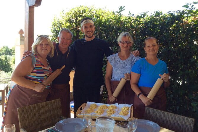 Cooking Class in a Florentine Villa with Transfer for small group - Who will enjoy this Florence cooking class?