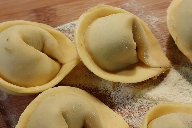 Cooking Class on a Family Farm in Chianti with Lunch - A Chianti farm, not a restaurant kitchen