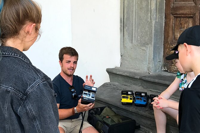 Create Polaroid Memories in Florence: Tour For Families with kids - Gelato in Piazza della Passera