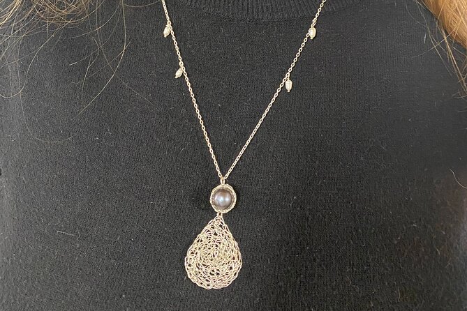 Create your own Jewellery in Florence - Materials, snacks, and the small practical details