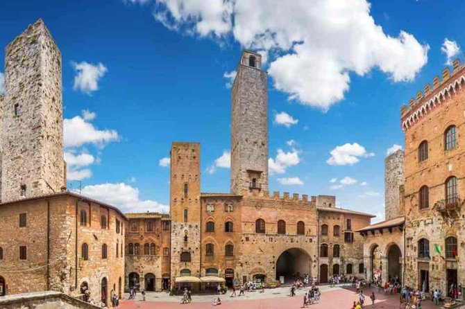 Day Trip Pisa, Siena, San Gimignano. - Siena and the drama of Piazza del Campo