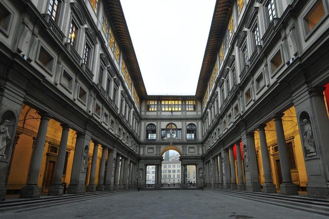 Early Access Guided Uffizi Gallery Tour Skip-the-Line Small Group - The route through Renaissance Florence