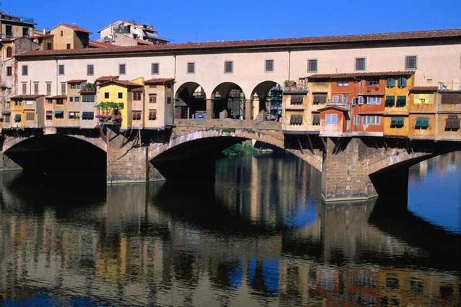 Essential Florence Walking Tour to discover its history - Gelato, headsets, and the practical side of the walk