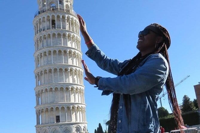 Exclusive Pisa Tour from Florence: With Skip-the-Line Access - From Florence through the Tuscan countryside