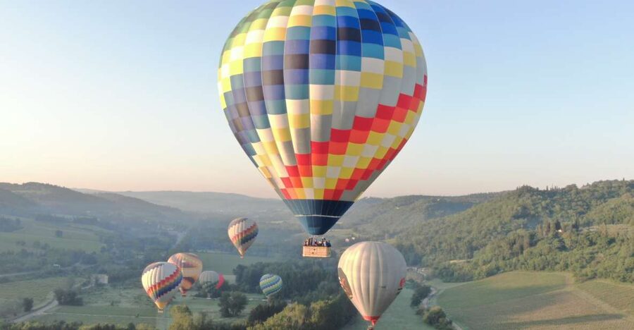 Exclusive Private Balloon Tour for 2 in Tuscany - Who should book this experience?