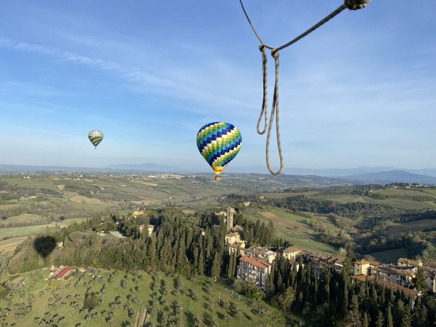 Exclusive Private Balloon Tour for 2 in Tuscany - Watching the balloon come alive