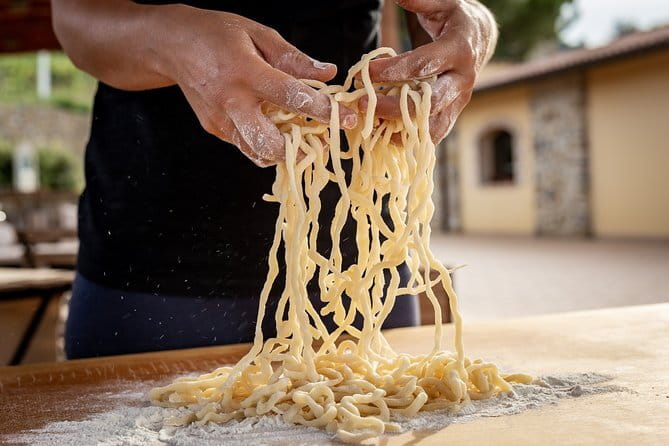 Exclusive Tuscan Cooking Class & Wine Tasting - Cooking inside a Tuscan family home