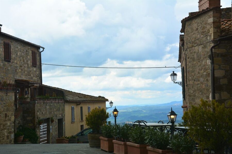 Exclusive Val d’Orcia Full-Day Wine Tour from Florence - Should you book it?
