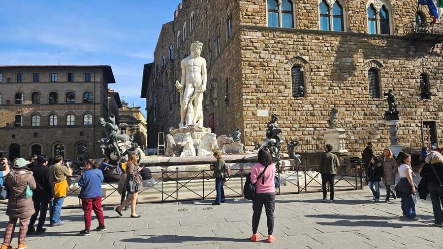 Express Florence and Medici Chapel and Michelangelo Tour - What the Michelangelo focus adds