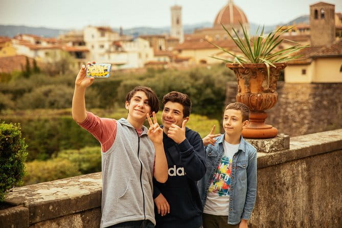 Family Friendly Florence Private City Tour - Meeting the bronze boar at the Porcellino