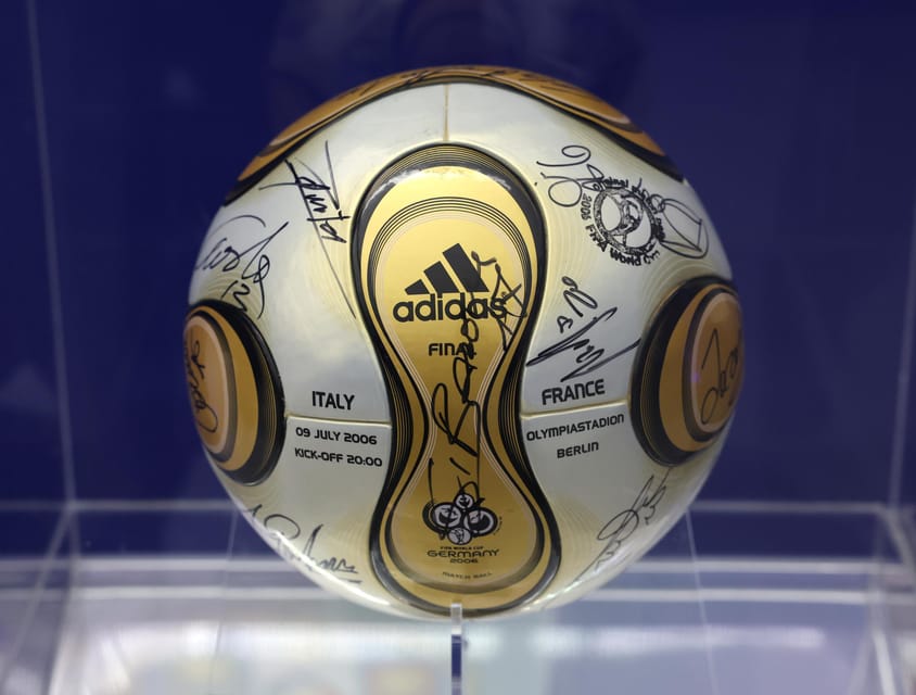 Firenze: Italian Football Museum - From 1898 to today, the story moves quickly