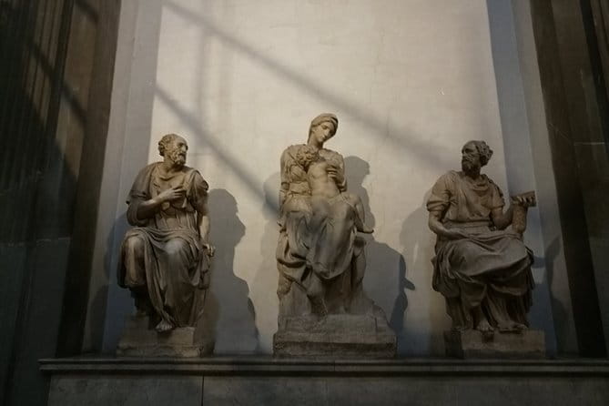 Florence: 1.5 hour Medici Chapels monolingual small-group guided tour - Why the Medici Chapels deserve 90 minutes