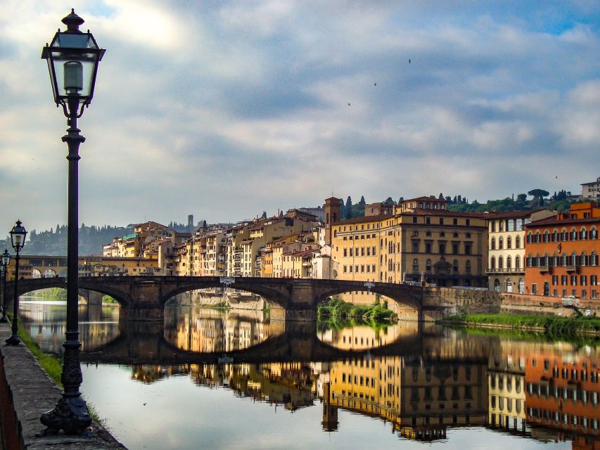 Florence: 2-Hour Guided Sightseeing Bike Tour - Bikes, crowds, weather, and comfort