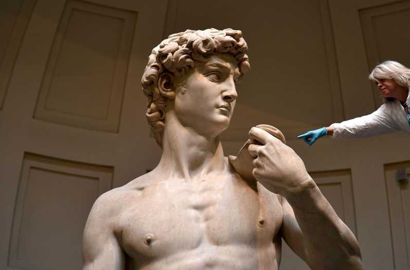 Florence: Accademia Gallery & David Skip-the-Line Ticket - Finding the host at Piazza delle Belle Arti