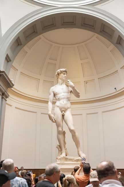 Florence: Accademia Gallery Skip-the-Line Guided Tour - Inside the gallery, an hour with purpose