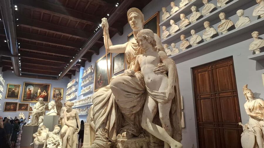 Florence: Accademia Gallery Ticket with Optional Audio Guide - Entering the Accademia with timed admission