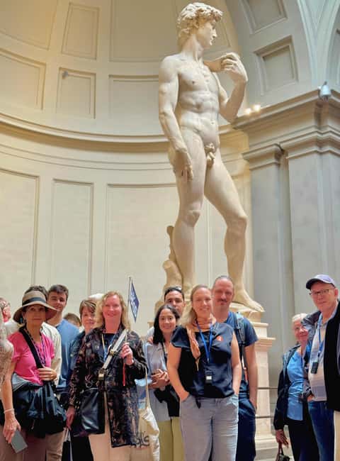Florence: Accademia Guided Tour with Skip-the-Line Tickets - Entering the Accademia without the long wait