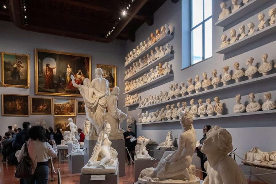 Florence: Accademia Ticket & Audio Guided Tour with Host - Language, access, and museum rules
