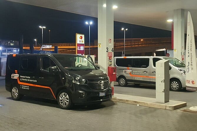 Florence Airport (FLR) to Florence hotels - Arrival Private Transfer - Meeting your driver inside Florence Airport