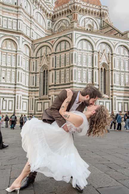 Florence: Amazing Photoshoot at the Duomo! - Meeting near Piazza del Duomo