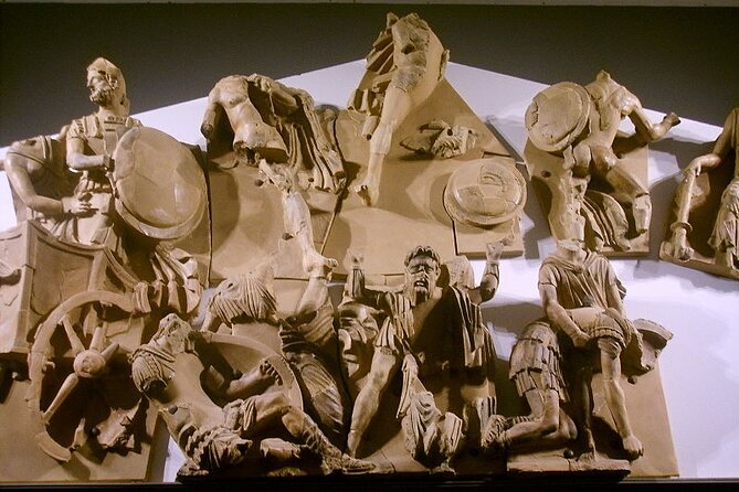 Florence Archaeological Museum: 2-Hour Private Guided Visit - Egyptian objects, from amulets to sarcophagi