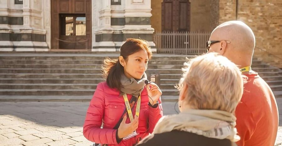 Florence: Audio Guided Walking Tour led by Tour Leader - Crossing into Santo Spirito and the Oltrarno
