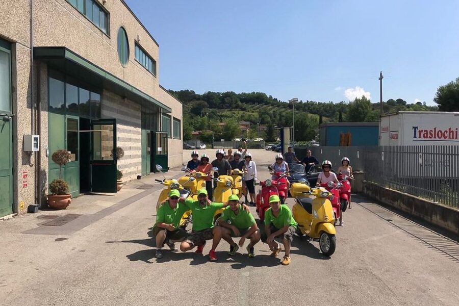 Florence/Badesse: Tuscany Group Vespa Tour with Wine Tasting - Weather, clothing, and practical comfort