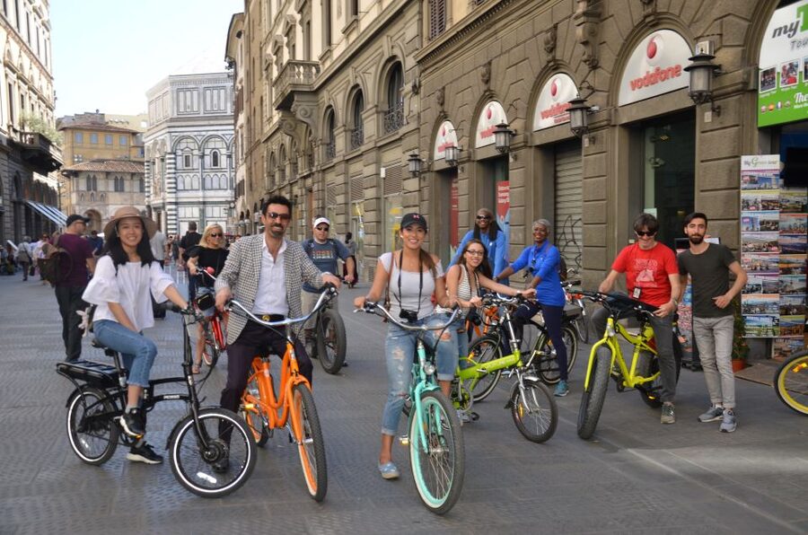 Florence: Bike Rental for 24 Hours - Ponte Vecchio and the Arno