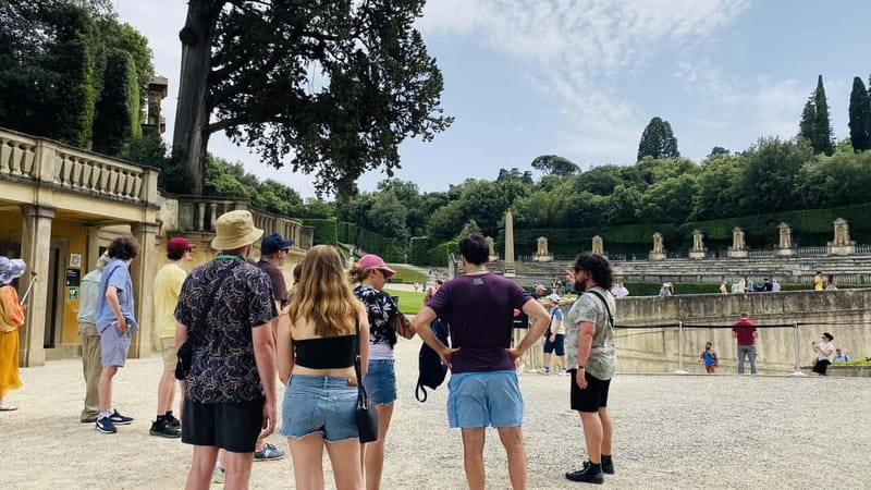 Florence: Boboli Gardens Guided Tour - Guides, languages, and group size