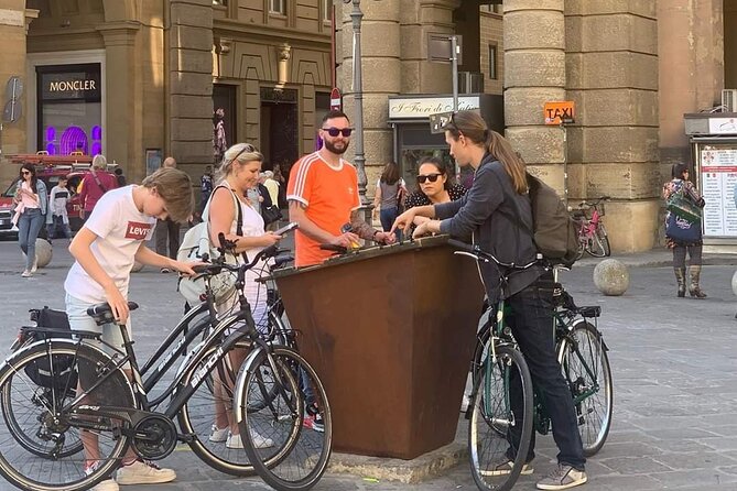 Florence by Bike: A Guided Tour of the City’s Highlights - Why a bicycle works so well in Florence