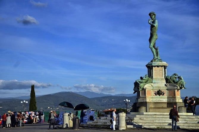Florence by golf Cart Piazzale Michelangelo - Medici chapels and the San Lorenzo quarter